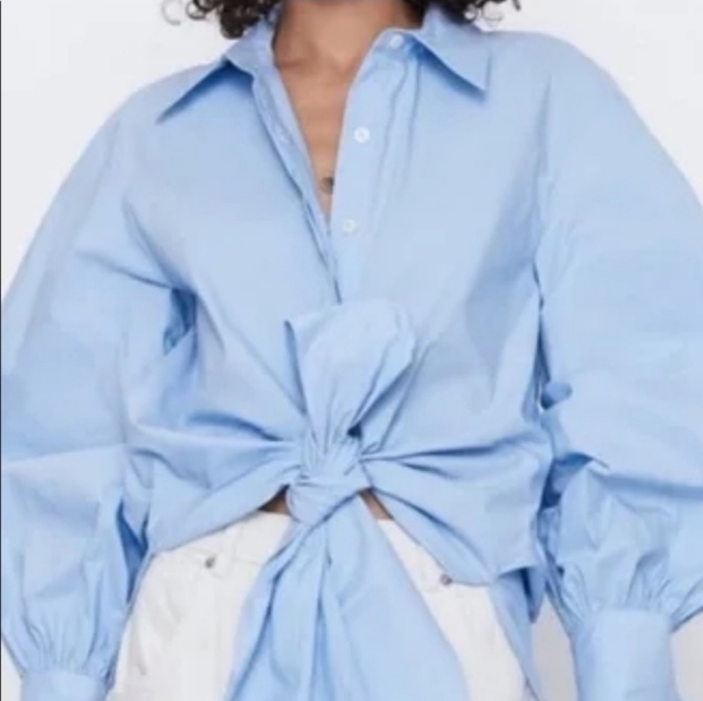 ZARA long sleeves light blue button down collar top size X- Small